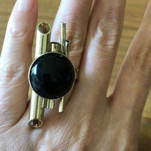 VTG Parisian Resin and Silver tone Ring